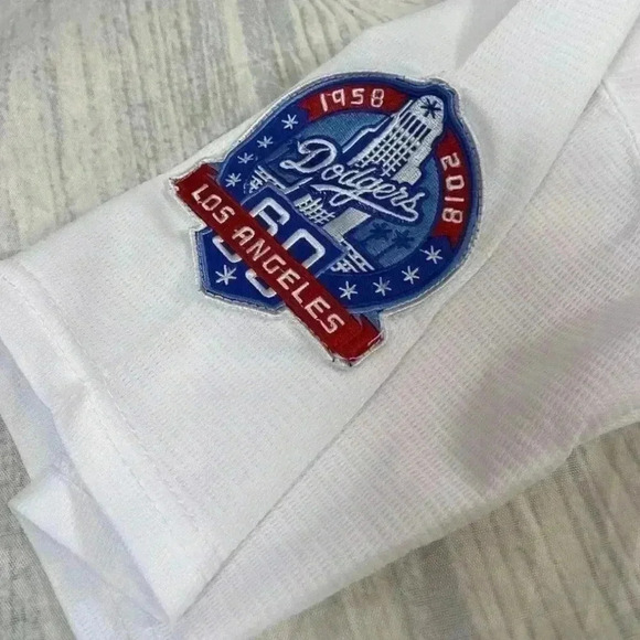 AUTHENTIC MAJESTIC Sz S CODY BELLINGER LOS ANGELES DODGERS FLEX BASEBALL Jersey - Picture 9 of 16